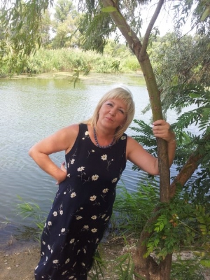 Ukrainian brides: Elena Leshkova, Herson, Ukraine