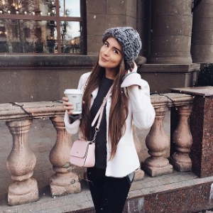 Ukrainian brides: Monica Richter, Lviv, Ukraine