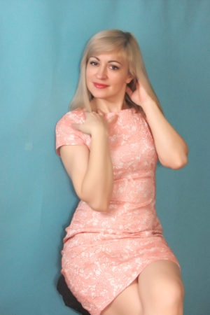 Ukrainian brides: Ludmila Dovgopolaya, Sumy, Ukraine