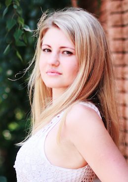 Ukrainian brides: Tatiana Burgar, Krivoy Rog, Ukraine